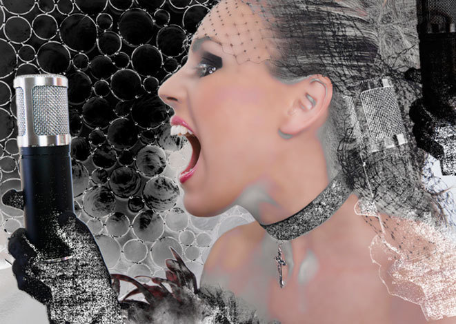 Juliemicscream_display